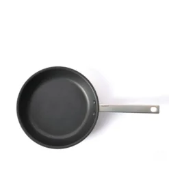 BergHOFF Essentials 18/10 Stainless Steel Stockpot, Glass Lid, Manhattan -Sunnydaze Decor Store GUEST 551414cf fa37 4410 8728 ddd0271dc3bd