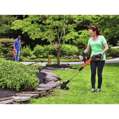 Black & Decker LST522 20V MAX Lithium-Ion 2-Speed 12 In. Cordless String Trimmer/Edger Kit (2.5 Ah) 2 Black & Decker LST522 20V MAX Lithium-Ion 2-Speed 12 In. Cordless String Trimmer/Edger Kit (2.5 Ah) - Image 2
