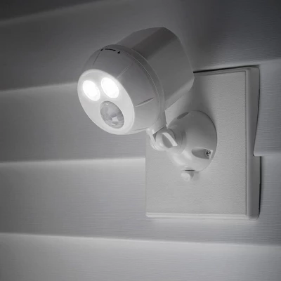 Mr Beams 400 Lumens LED Spotlight 2 Mr Beams 400 Lumens LED Spotlight - Image 2