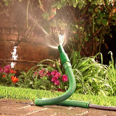 Bernini Cobra Watering Wand - Green 3 Bernini Cobra Watering Wand - Green - Image 3