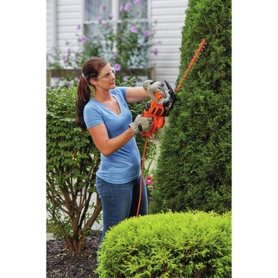Black & Decker 17" Electric Hedge Trimmer 4 Black & Decker 17" Electric Hedge Trimmer - Image 4