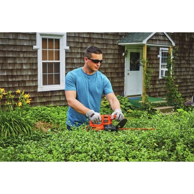 Black & Decker 17" Electric Hedge Trimmer 3 Black & Decker 17" Electric Hedge Trimmer - Image 3